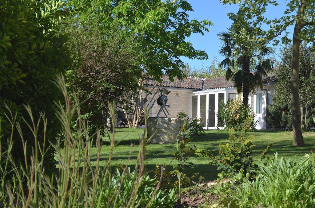 Le Bataclan Villa Balzac Exterior photo